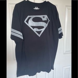 2XL Superman shirt lightly used good condition